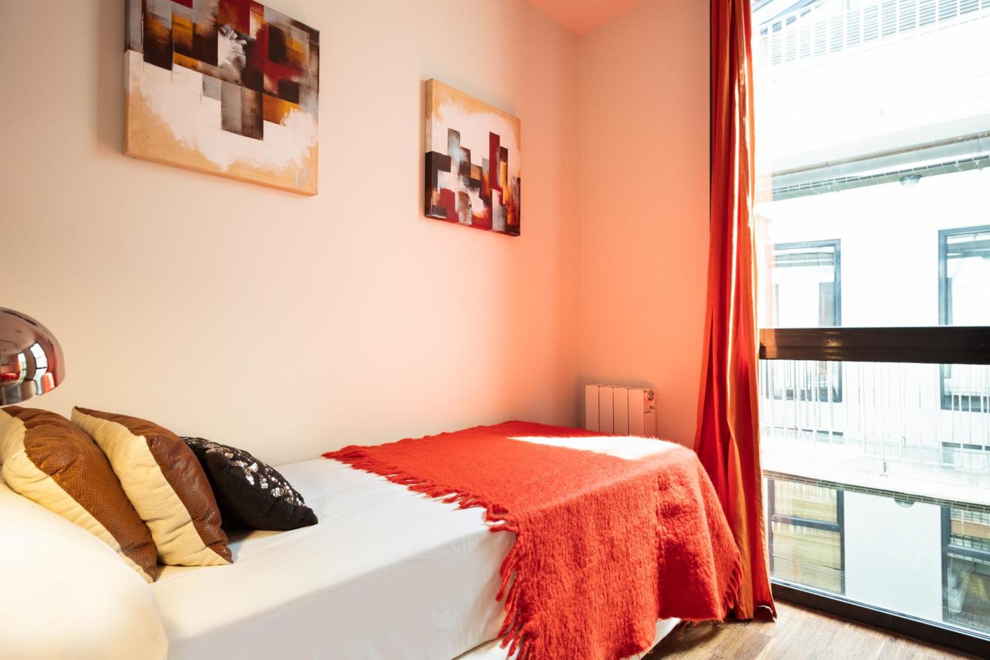 Apartment Barcelona Rentals - Sarria Apartments Near Center Szoba fotó