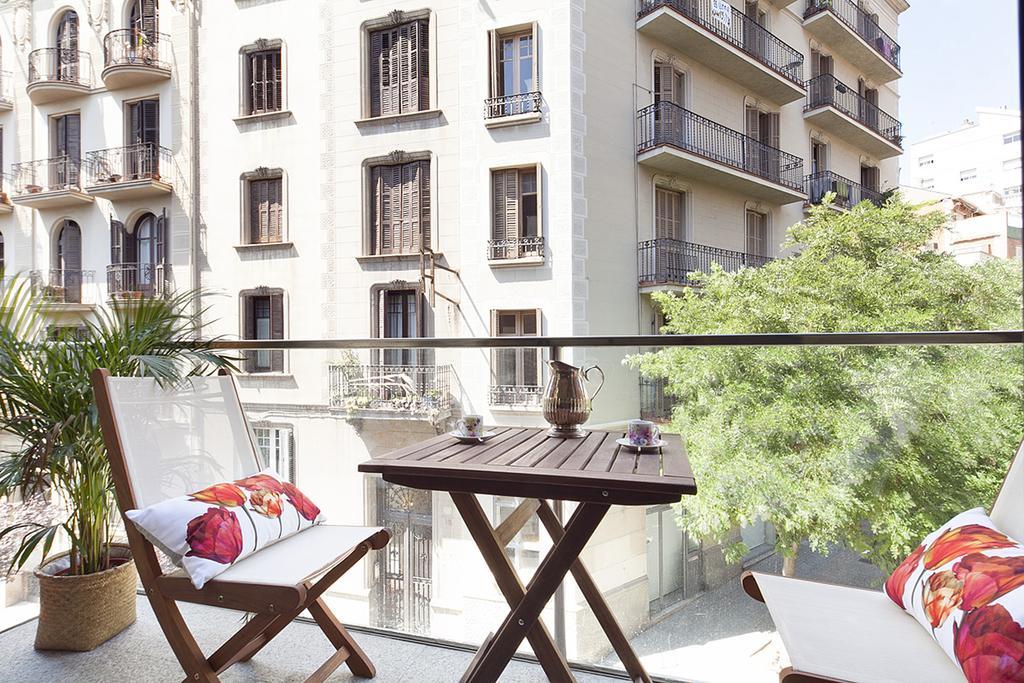Apartment Barcelona Rentals - Sarria Apartments Near Center Kültér fotó