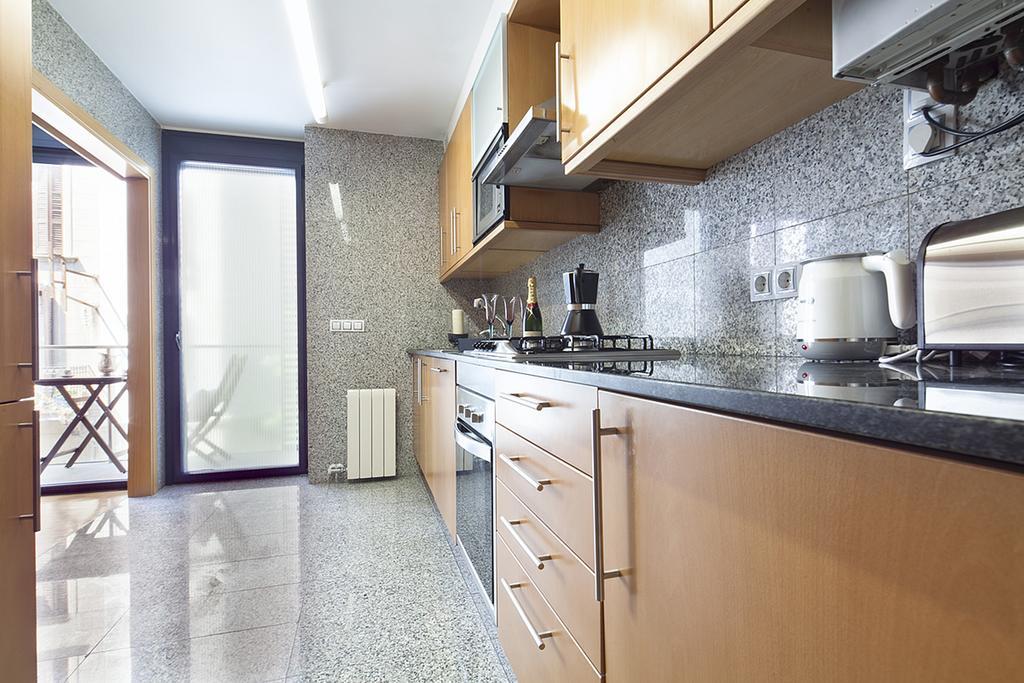 Apartment Barcelona Rentals - Sarria Apartments Near Center Kültér fotó